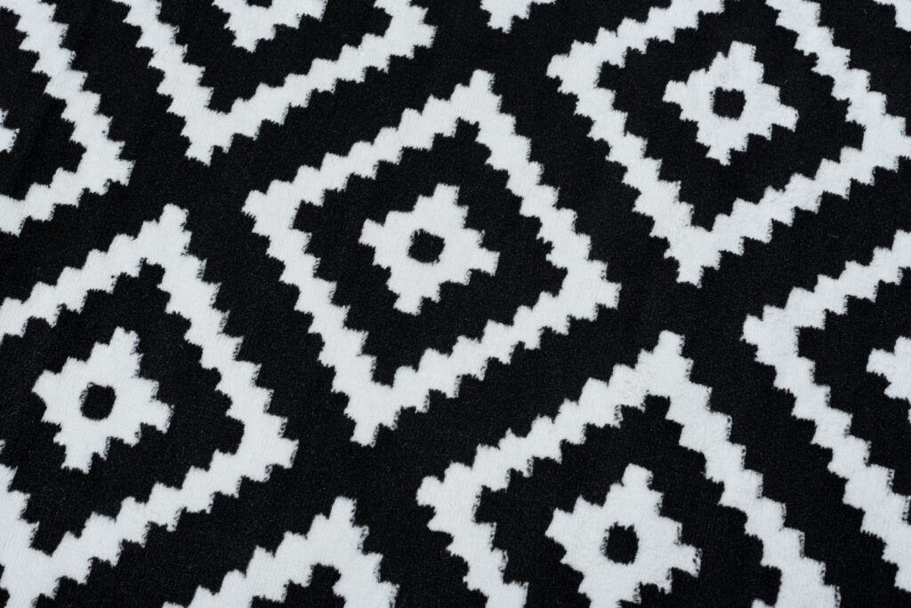 Covor Luxury Negru Alb Geometric Diamant