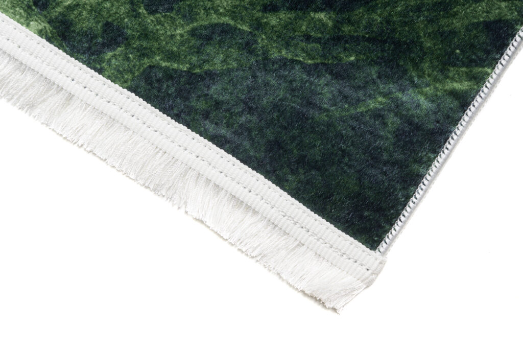Covor Toscana cu Ciucuri Verde-Gri cu Accente Aurii