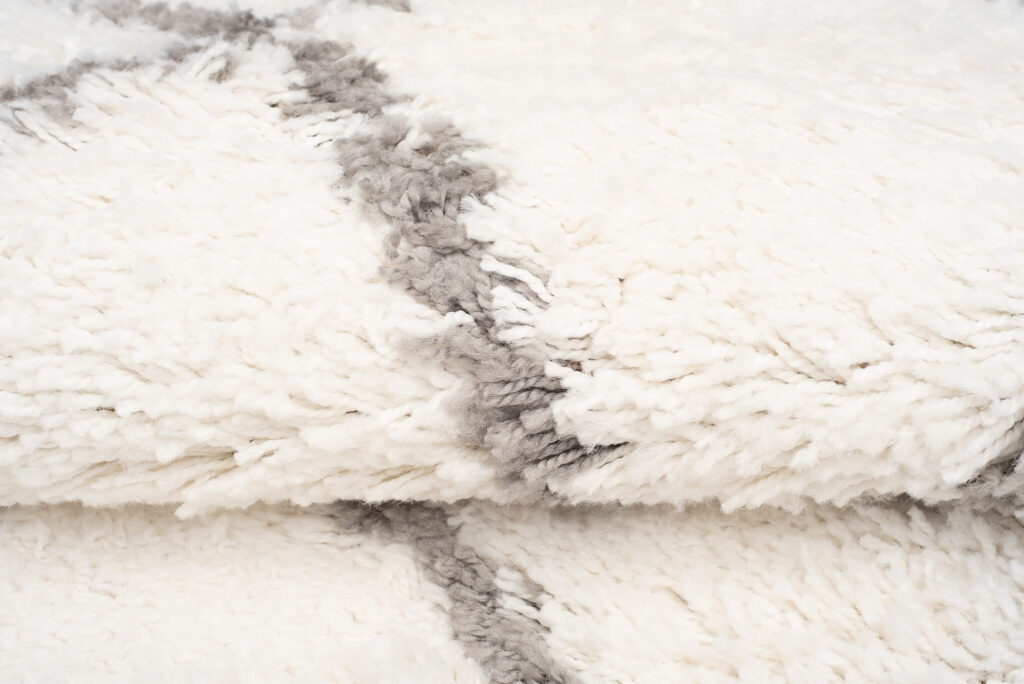 Covor Boho cu Ciucuri Crem Romburi Shaggy