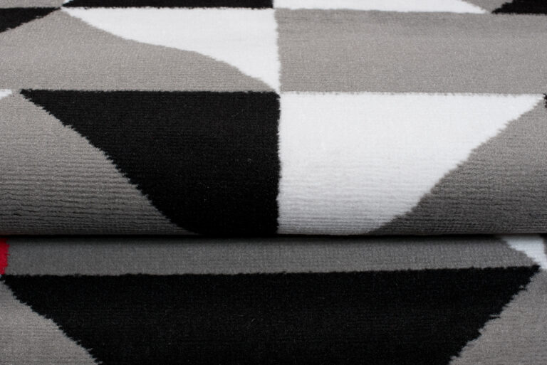 Covor Maya Gri Roșu Triunghiuri