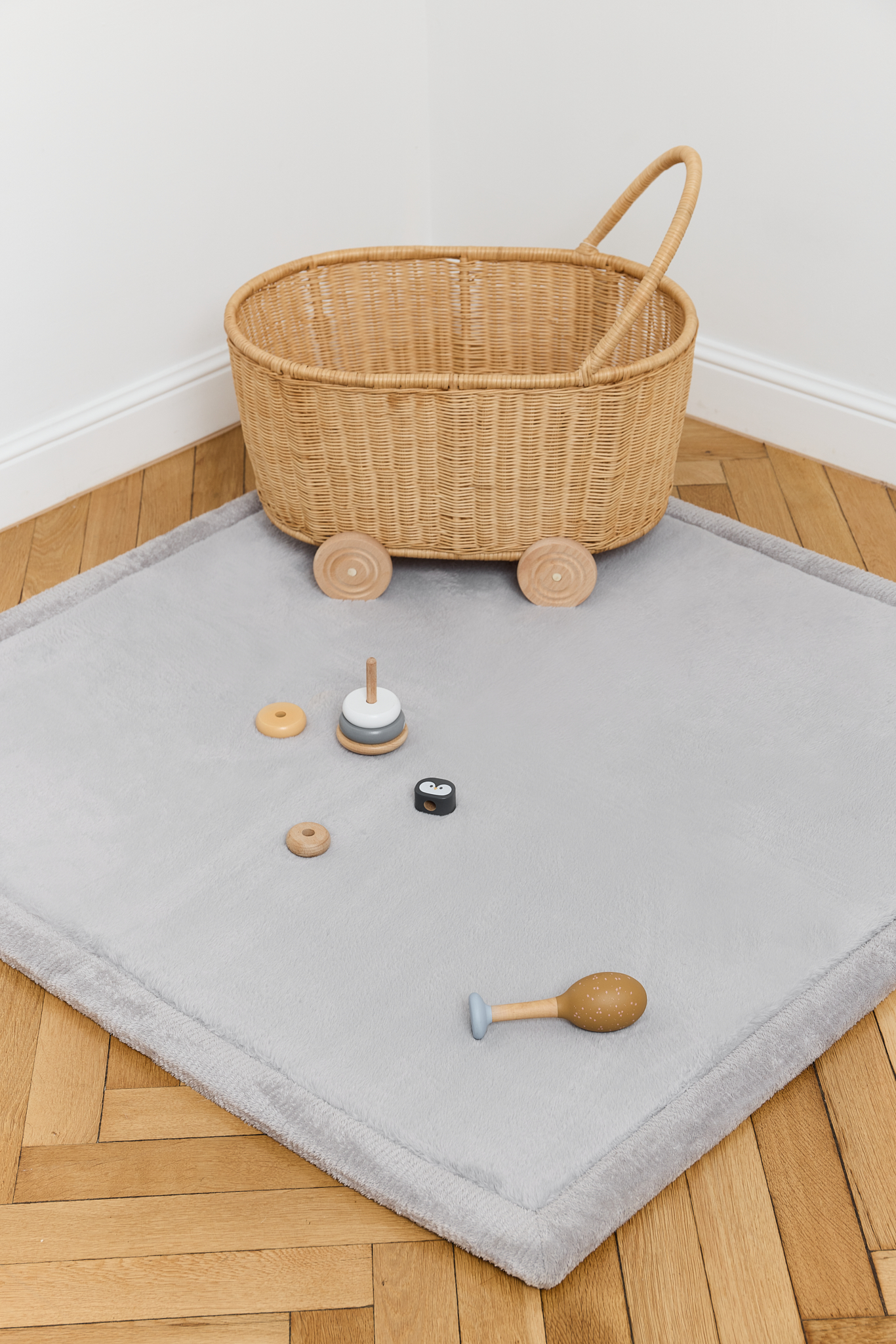 Covor pentru copii Fluffin Pătrat Gri Deschis